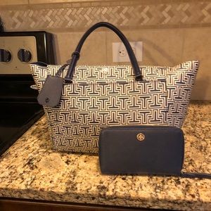 Tory Burch bag and wallet